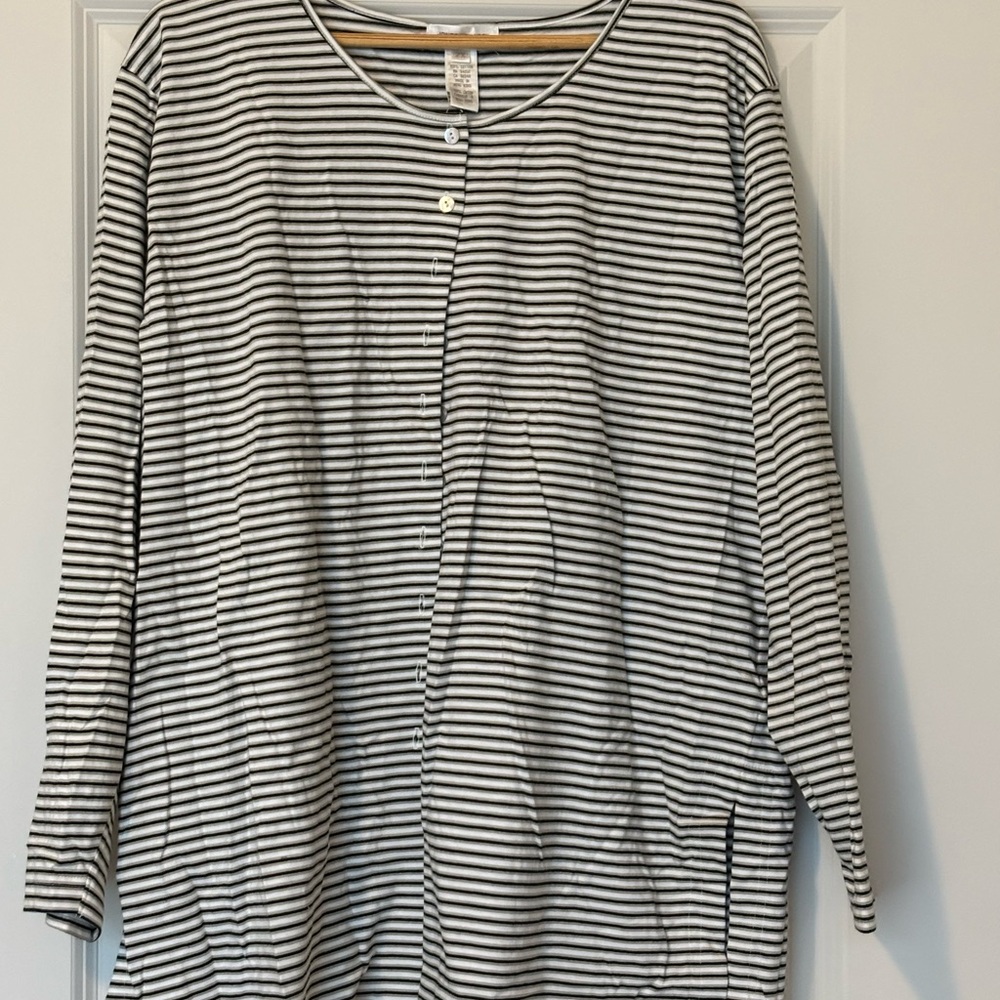 NWT Jones New York Sport 100% cotton T-shirt.